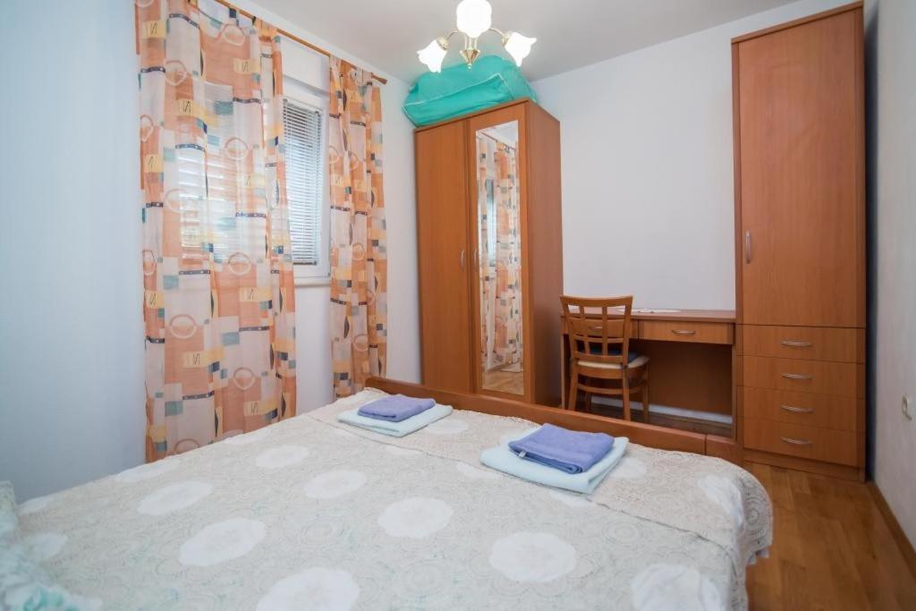 Apartments Longo Supetar Extérieur photo