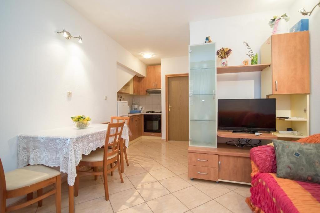 Apartments Longo Supetar Extérieur photo
