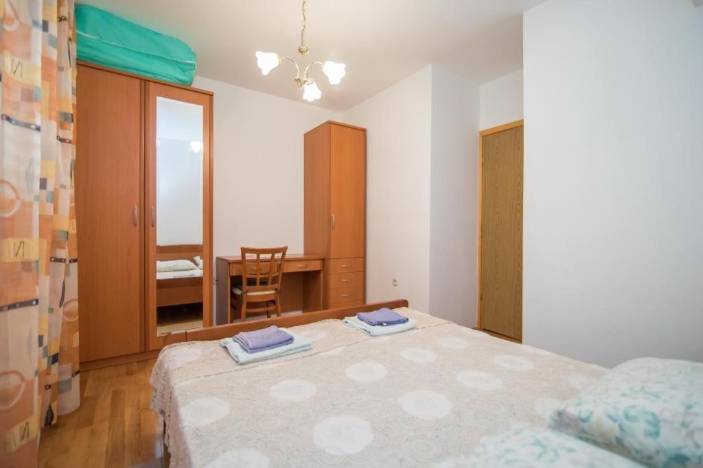 Apartments Longo Supetar Extérieur photo
