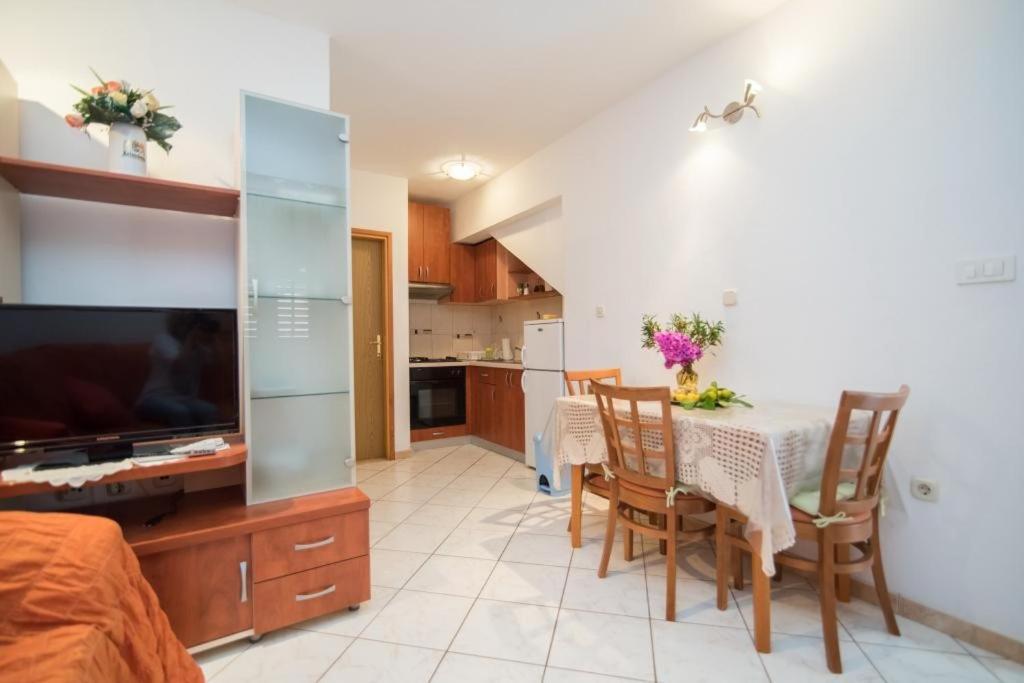 Apartments Longo Supetar Extérieur photo